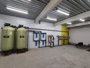 Название (ACF) — например: “ПВХ окно 1400×1300, 2-камерное…”